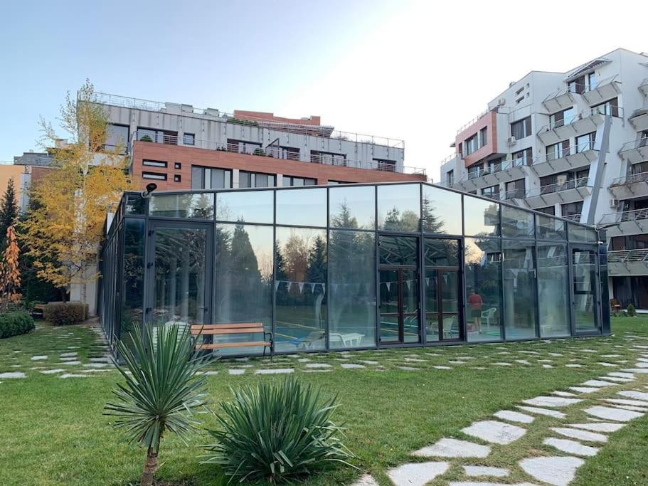 Slivercity Next To Paradise Mall София Екстериор снимка