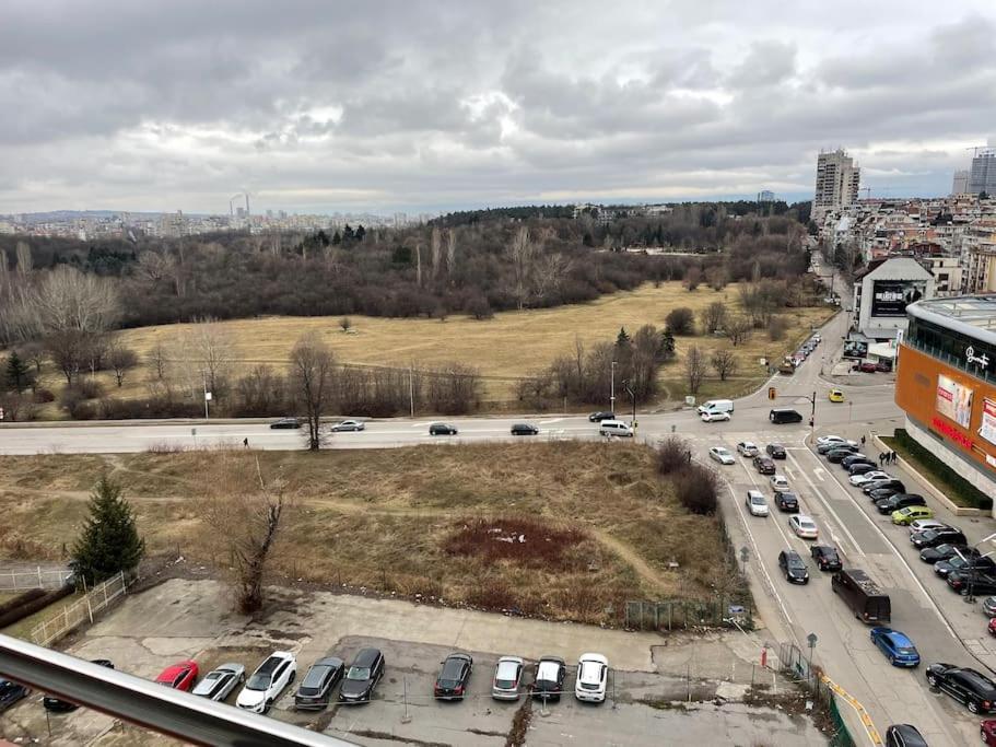 Slivercity Next To Paradise Mall София Екстериор снимка
